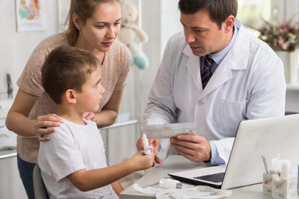 Диагностика аллергии у детей: как понять, на что именно реагирует организм